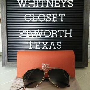 ❤️Tory Burch Sunnies ❤️